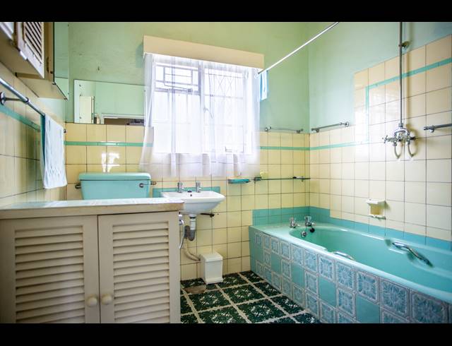 3 BEDROOM HOUSE SOLD IN BOSTON
